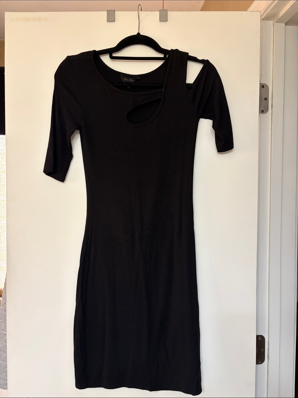 Sleek Black One-Shoulder Cutout Bodycon Dress